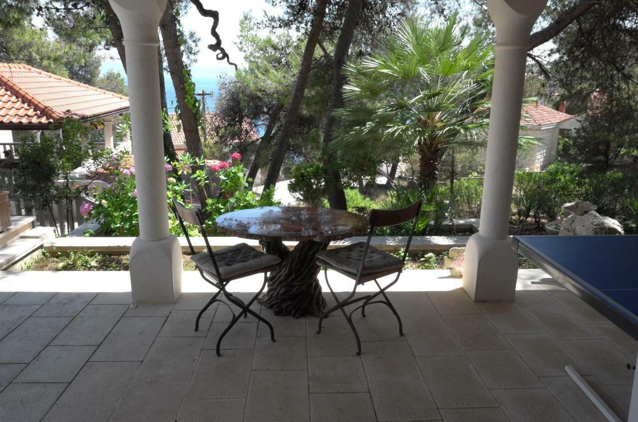 Villa Ursa Minor Sumartin Exterior foto
